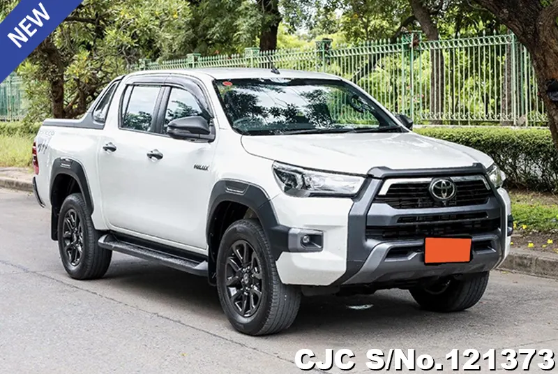 Toyota Hilux in White for Sale Image 0