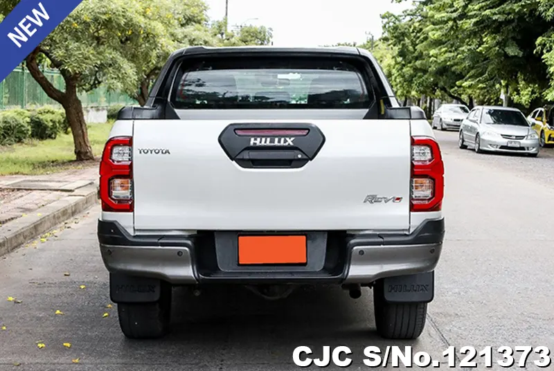 Toyota Hilux in White for Sale Image 5