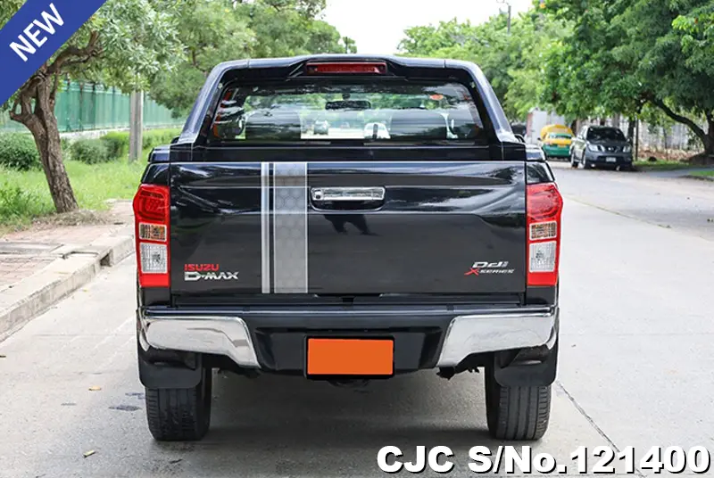 Isuzu D-Max in Black for Sale Image 5