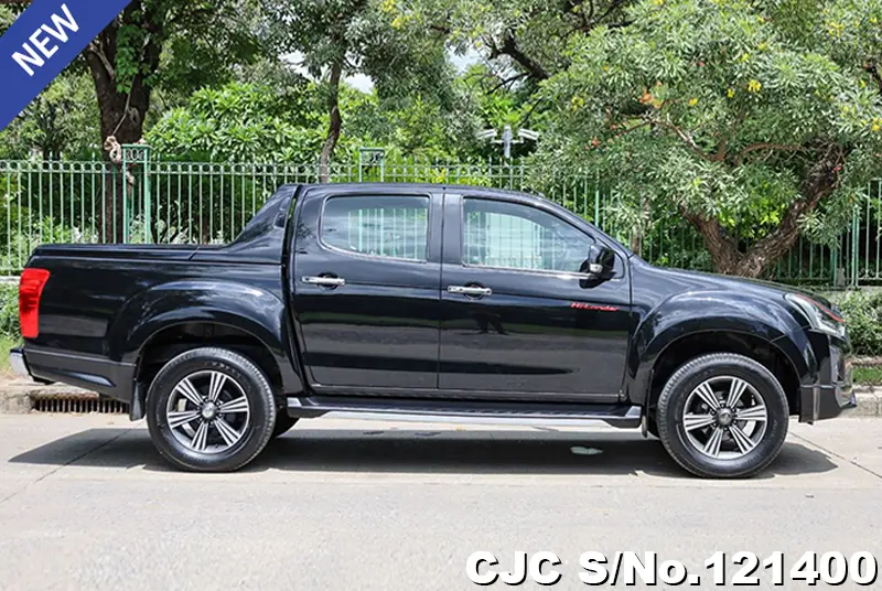 Isuzu D-Max in Black for Sale Image 6