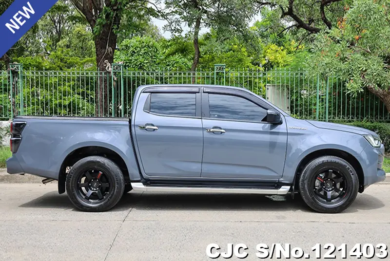 Isuzu D-Max in Gray for Sale Image 6