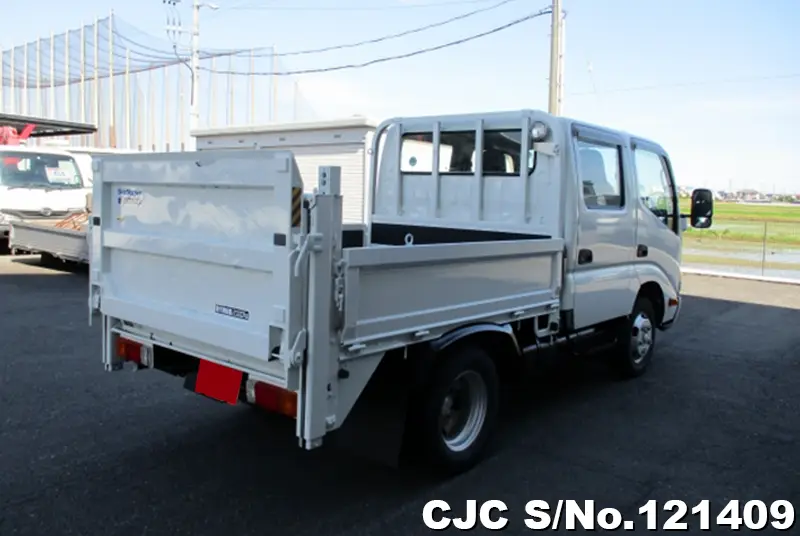 2015 Hino / Dutro Stock No. 121409