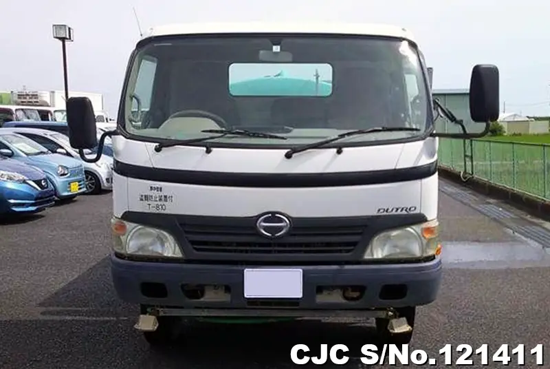 2010 Hino / Dutro Stock No. 121411