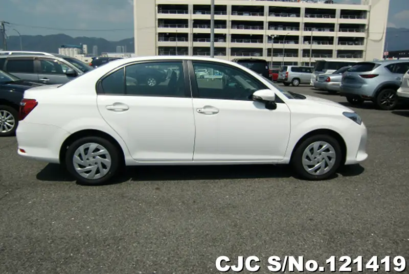 2021 Toyota / Corolla Axio Stock No. 121419