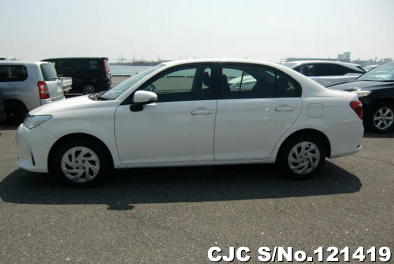 2021 Toyota / Corolla Axio Stock No. 121419