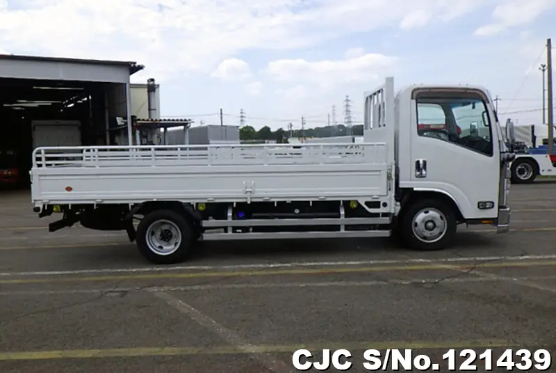 2022 Isuzu / Elf Stock No. 121439