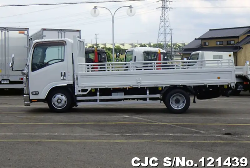 2022 Isuzu / Elf Stock No. 121439