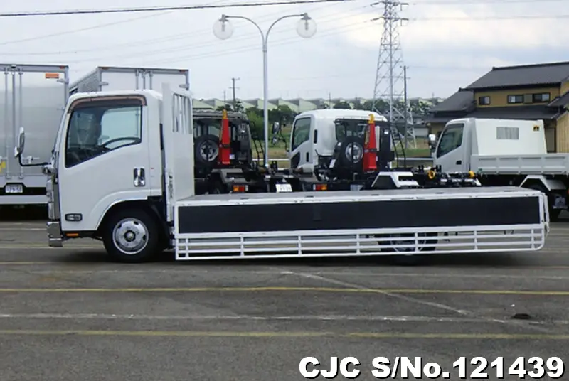 2022 Isuzu / Elf Stock No. 121439