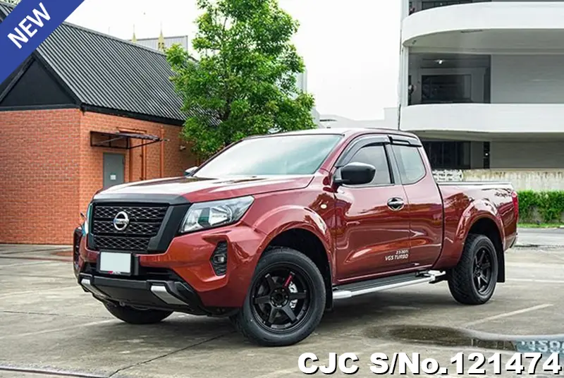 Nissan Navara in Wine for Sale Image 3