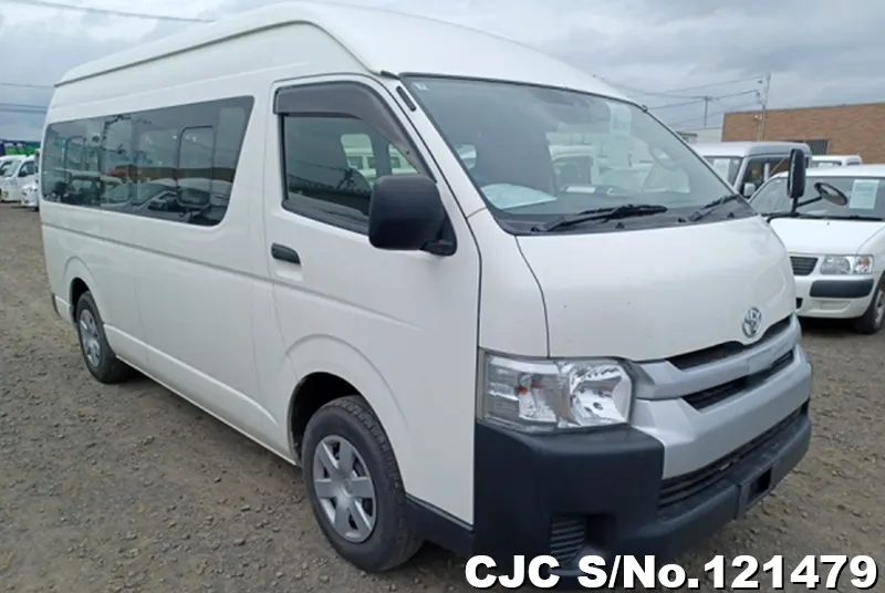 Toyota / Hiace 2018