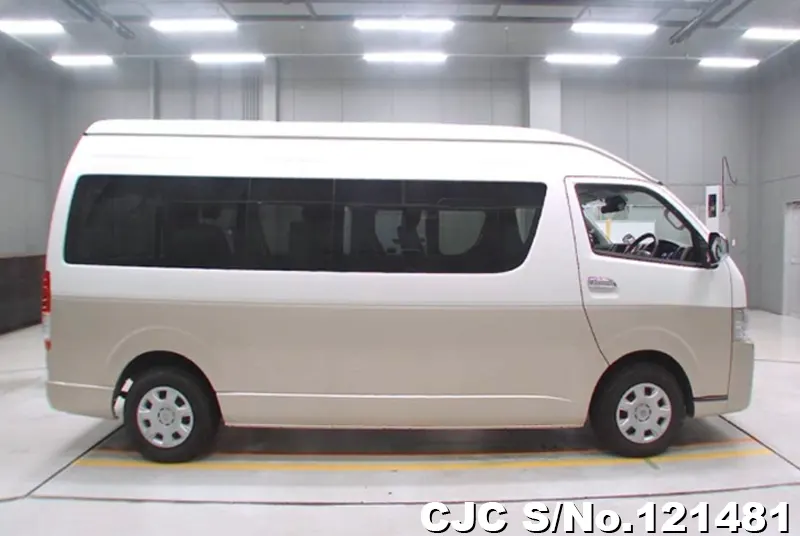 2019 Toyota / Hiace Stock No. 121481