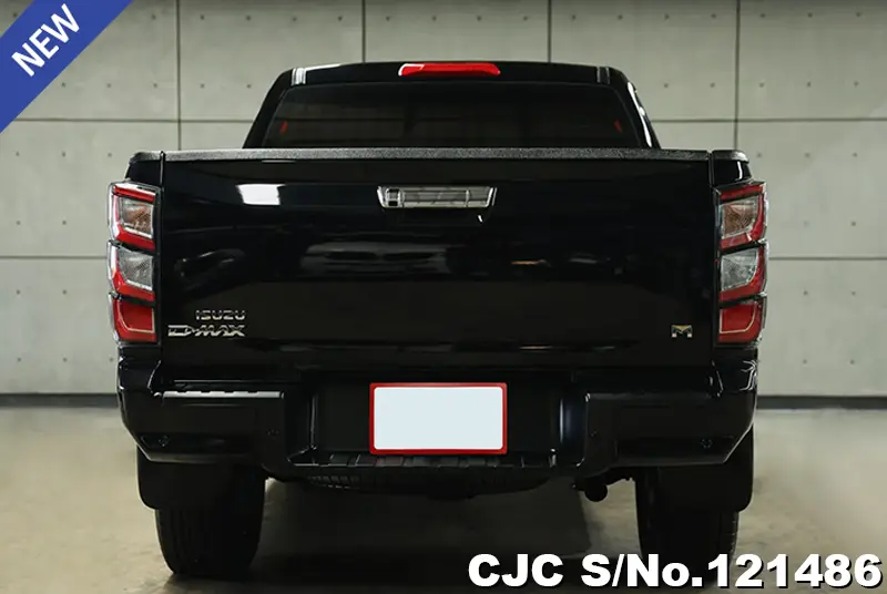 Isuzu D-Max in Black for Sale Image 3