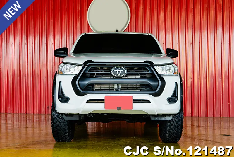 2021 Toyota / Hilux / Revo Stock No. 121487