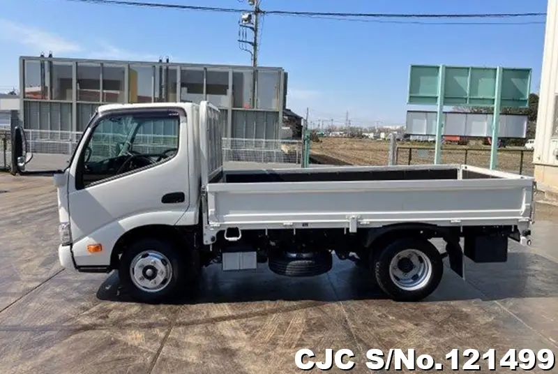 2022 Hino / Dutro Stock No. 121499