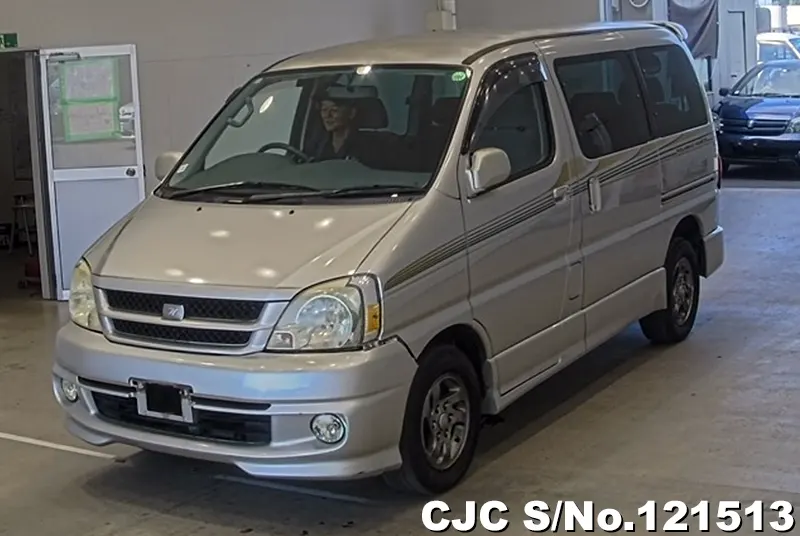 2001 Toyota / Regius Stock No. 121513