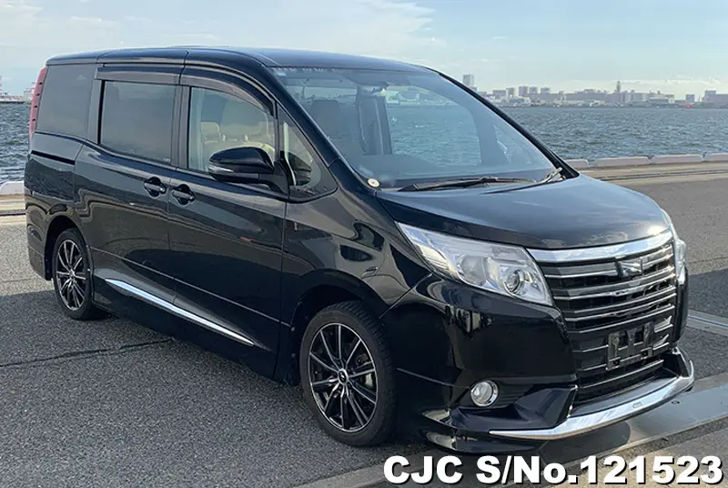 2015 Toyota / Noah Stock No. 121523