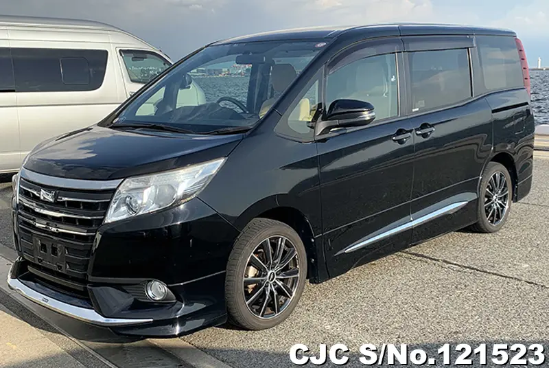 2015 Toyota / Noah Stock No. 121523