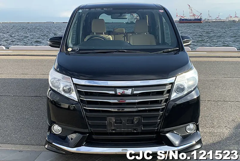 2015 Toyota / Noah Stock No. 121523