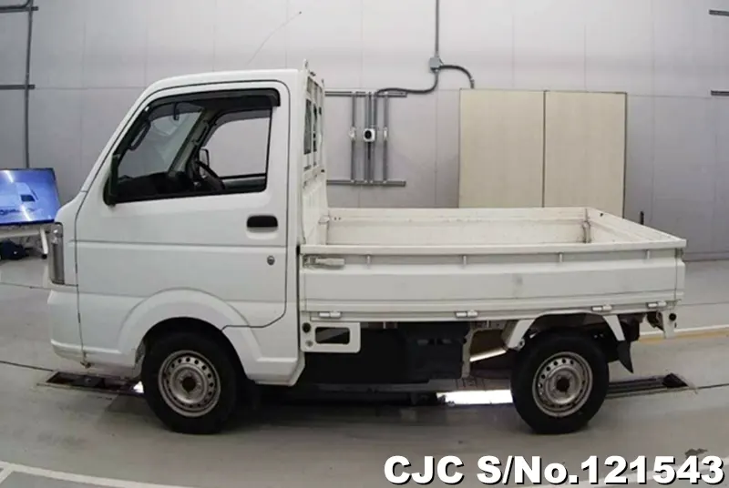 2017 Suzuki / Carry Stock No. 121543