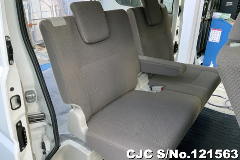 2015 Mitsubishi / Minicab Stock No. 121563