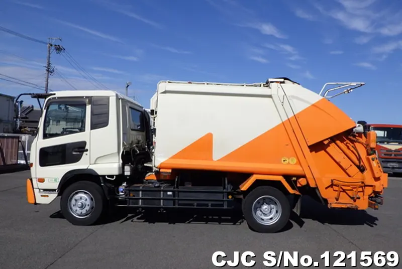 2015 Nissan / Condor Stock No. 121569