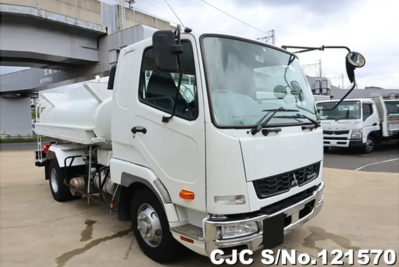 2015 Mitsubishi / Fuso Stock No. 121570