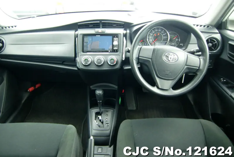 2018 Toyota / Corolla Axio Stock No. 121624