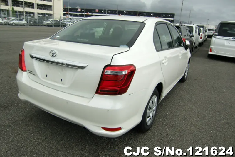 2018 Toyota / Corolla Axio Stock No. 121624