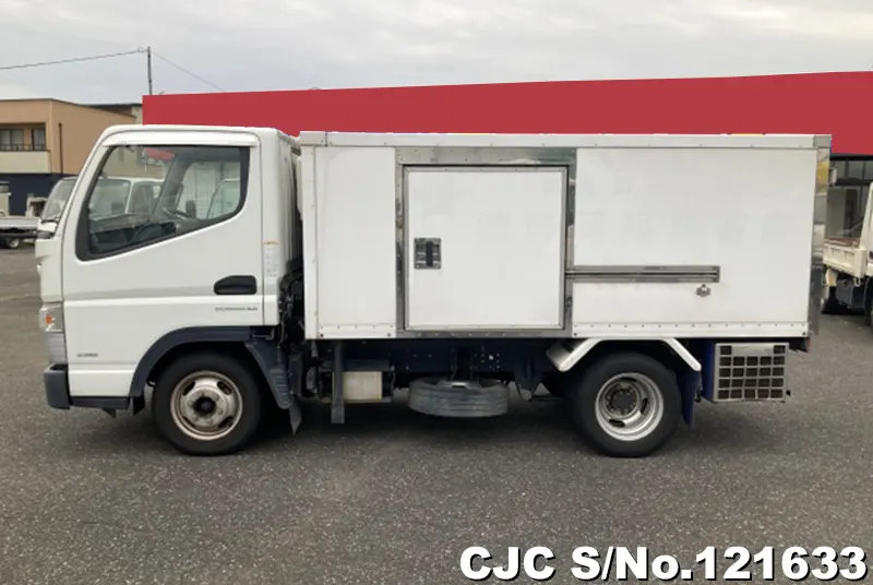 2015 Mitsubishi / Canter Stock No. 121633