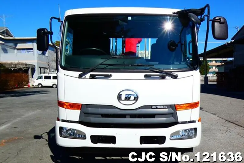 2015 Nissan / Condor Stock No. 121636