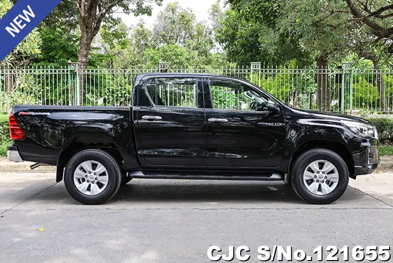 2019 Toyota / Hilux / Revo Stock No. 121655