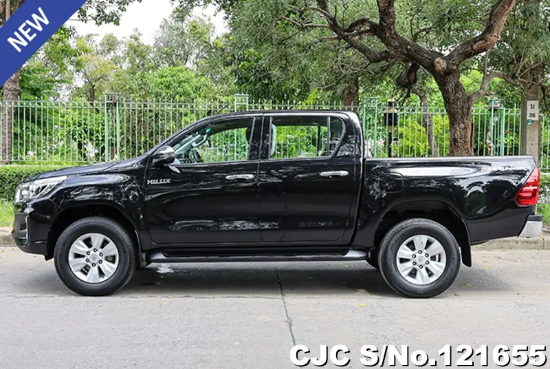 2019 Toyota / Hilux / Revo Stock No. 121655