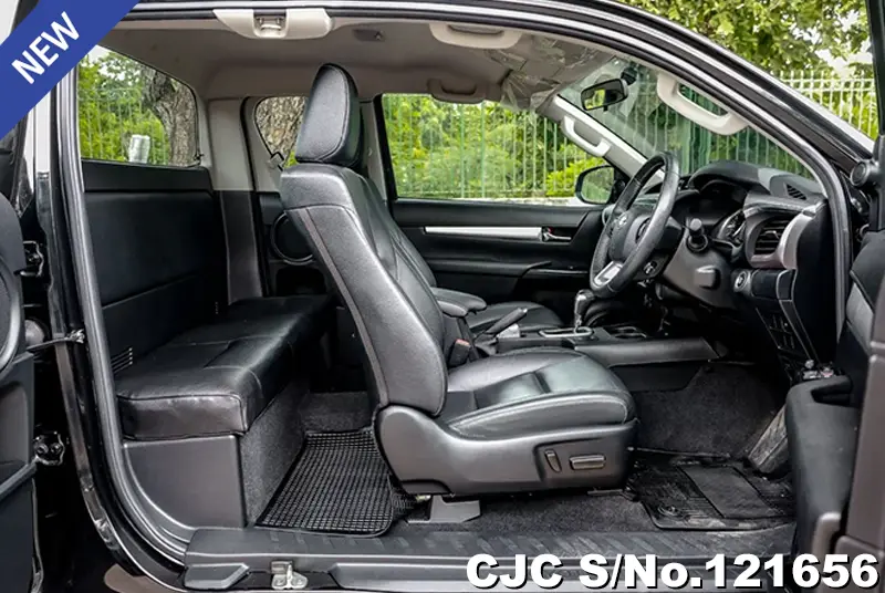 2020 Toyota / Hilux / Revo Stock No. 121656