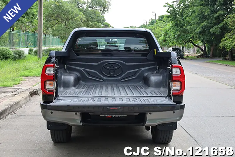 2020 Toyota / Hilux / Revo Rocco Stock No. 121658