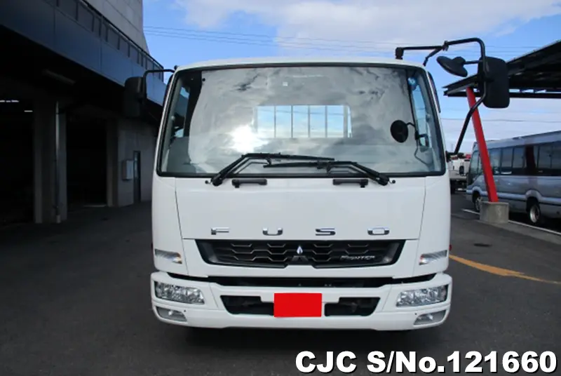 2015 Mitsubishi / Fuso Stock No. 121660