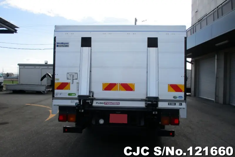 2015 Mitsubishi / Fuso Stock No. 121660