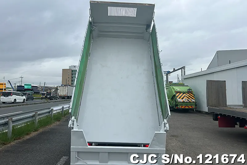 2006 Isuzu / Elf Stock No. 121674