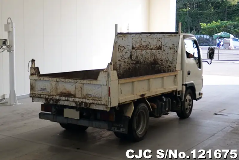 2013 Isuzu / Elf Stock No. 121675