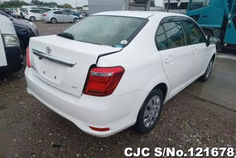 2017 Toyota / Corolla Axio Stock No. 121678