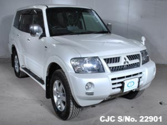 2005 Mitsubishi / Pajero Stock No. 22901