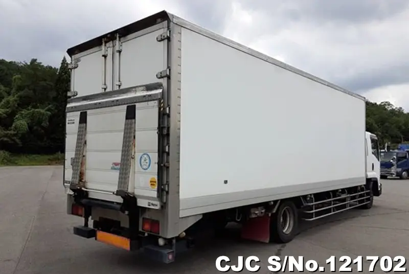 2010 Isuzu / Forward Stock No. 121702