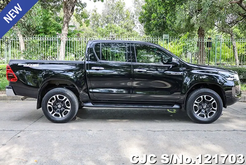 Toyota Hilux in Black for Sale Image 6