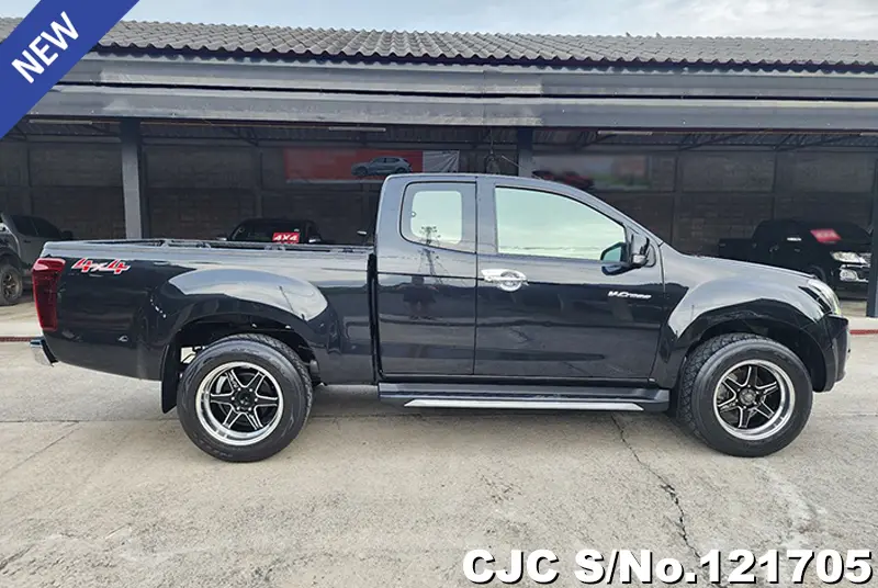 Isuzu D-Max in Black for Sale Image 4