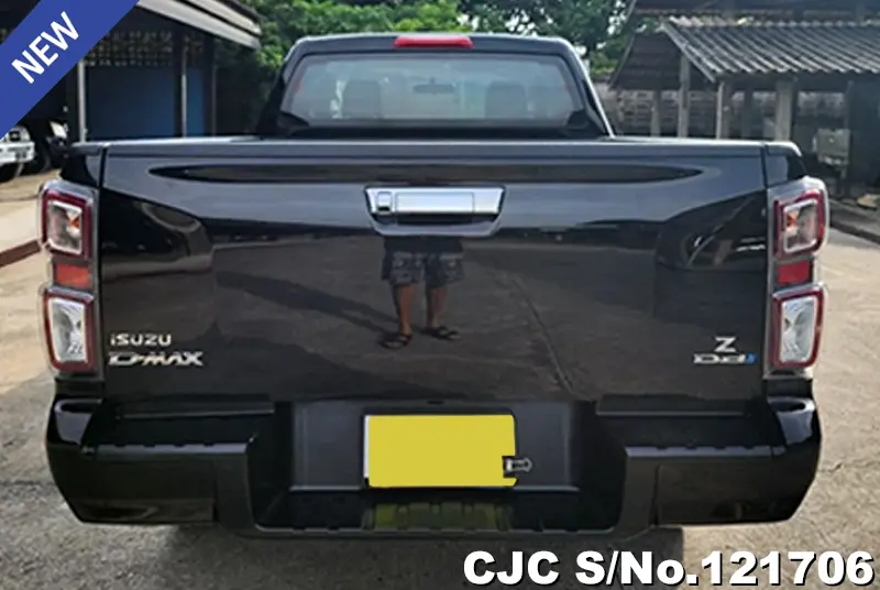 Isuzu D-Max in Black for Sale Image 3