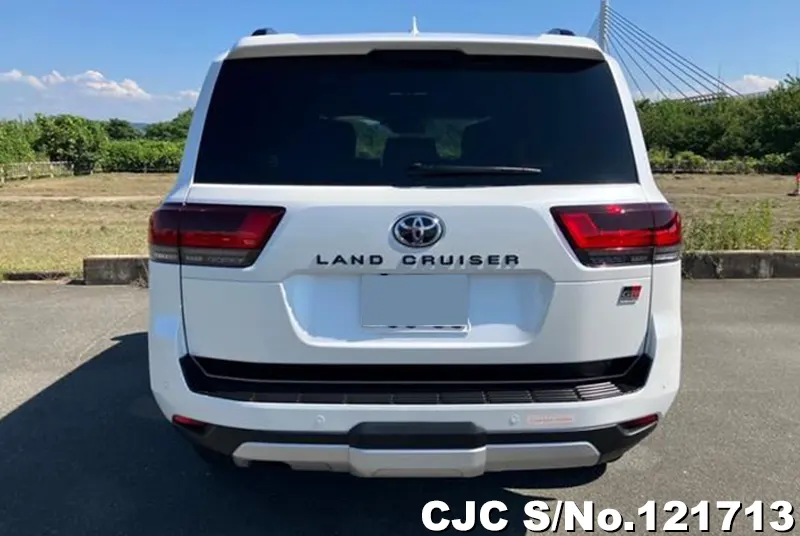 2023 Toyota / Land Cruiser Stock No. 121713