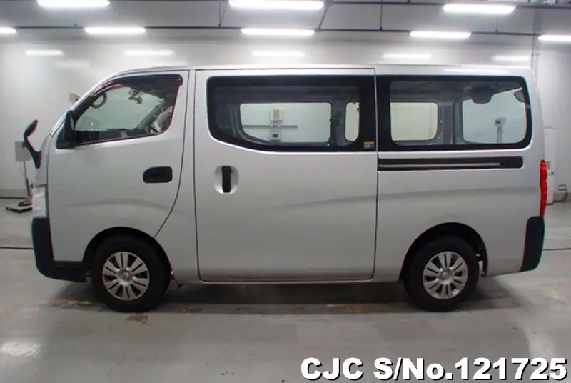 2015 Nissan / Caravan Stock No. 121725