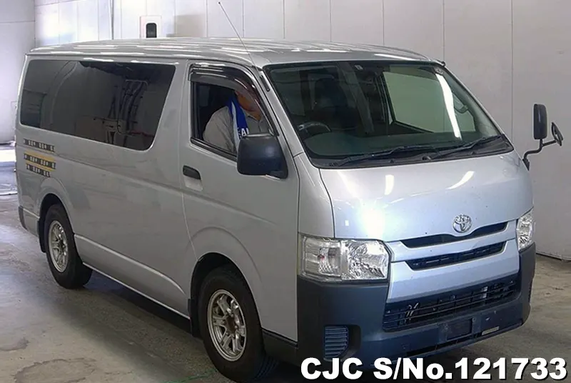 2016 Toyota / Regius Stock No. 121733