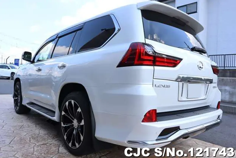 2018 Lexus / LX 570 Stock No. 121743