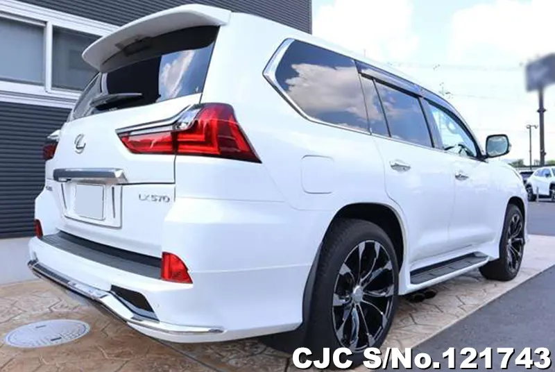 2018 Lexus / LX 570 Stock No. 121743