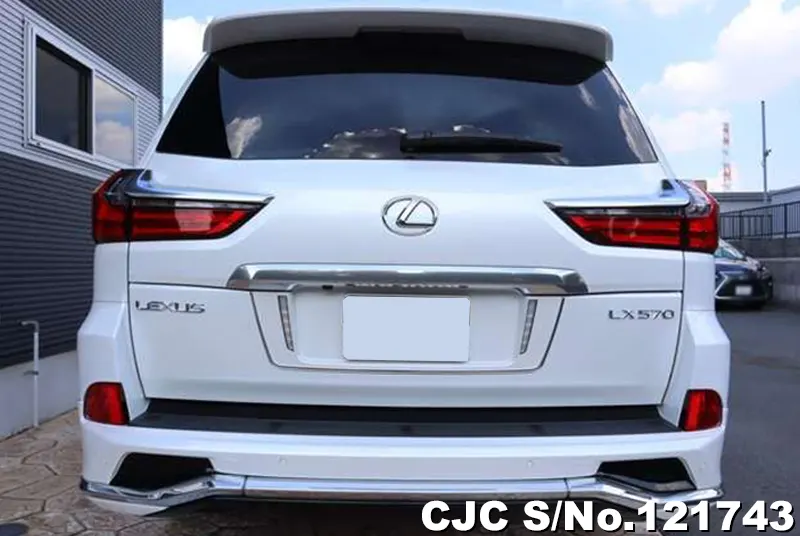 2018 Lexus / LX 570 Stock No. 121743